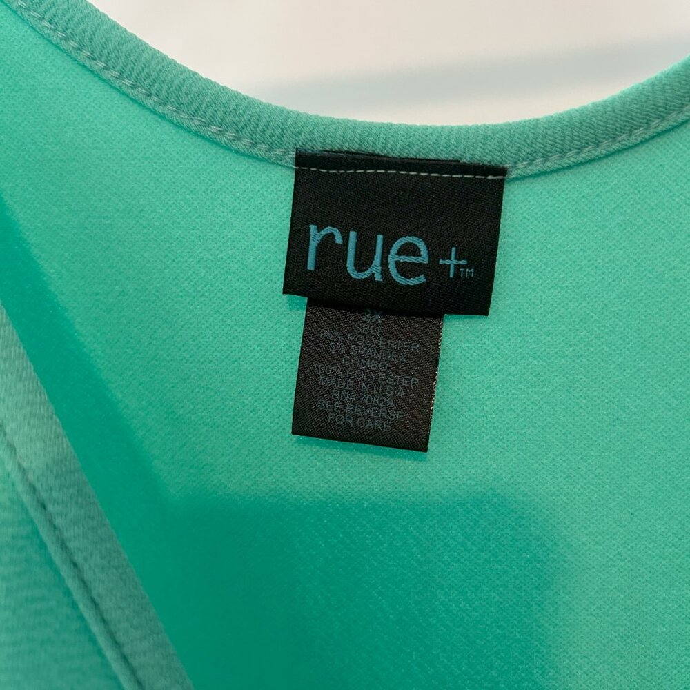 Green Rue plus Dress - Picture 2 of 2